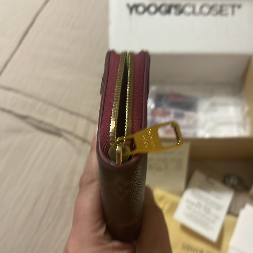 Louis Vuitton Monogram Retiro Zippy Wallet Aurore Raisin - Picture 6 of 16